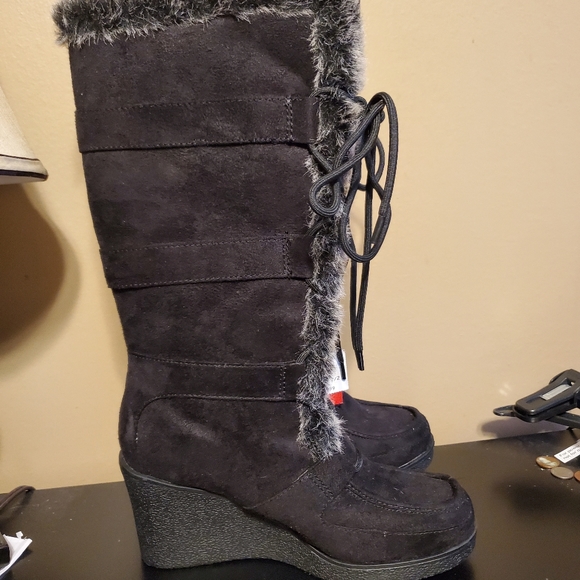 NWT American Eagle boots - Picture 3 of 6